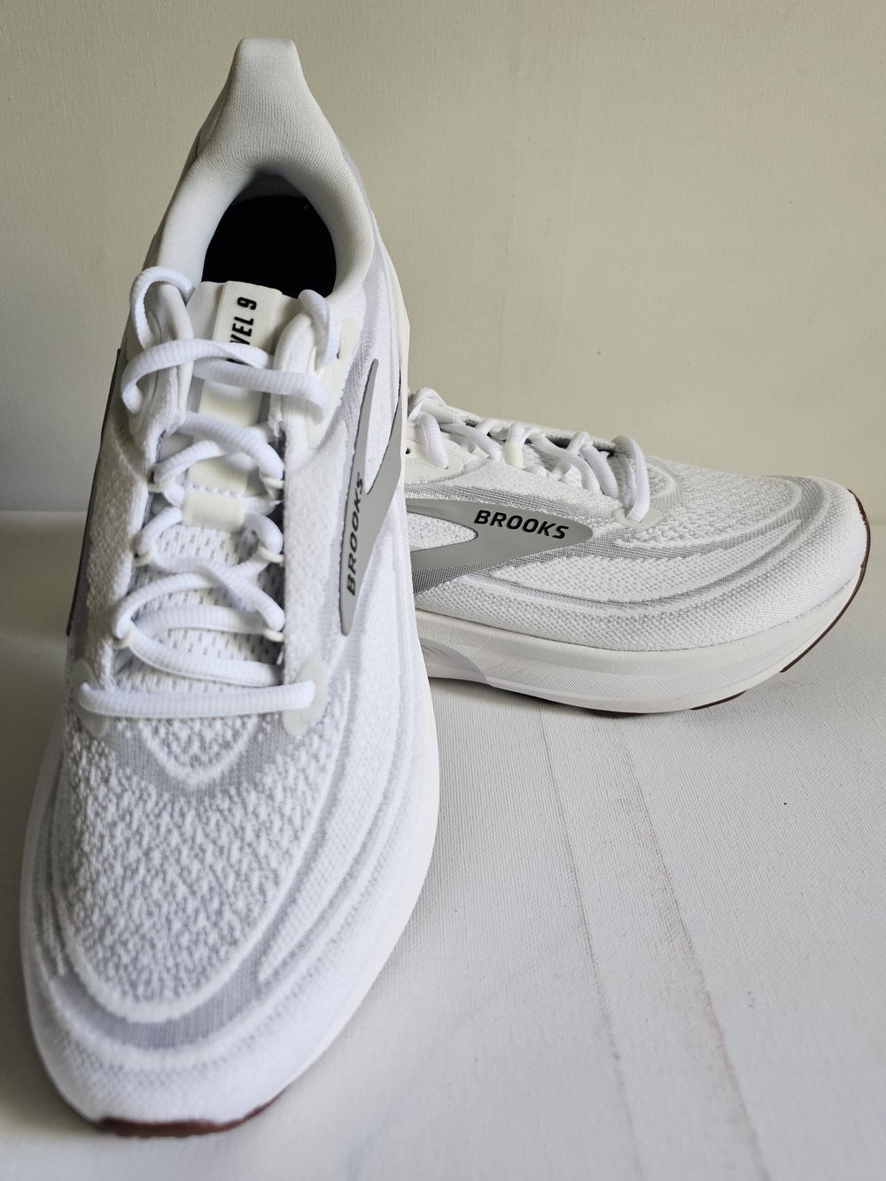 Brooks Revel 9 White and Silver Women's Athletic Running Shoes - Picture 2 of 10